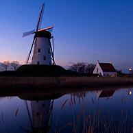 De Schellemolen langs de Damse Vaart te Damme, België